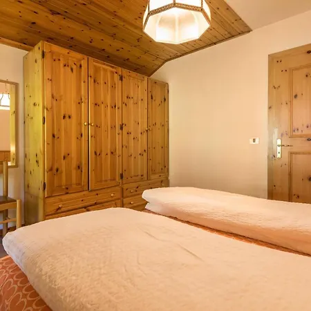Casa Lorenz 4 *