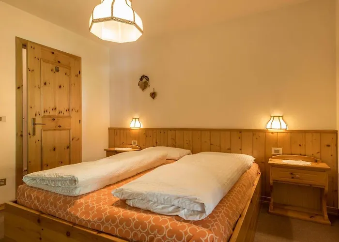 Casa Lorenz 4 Canazei